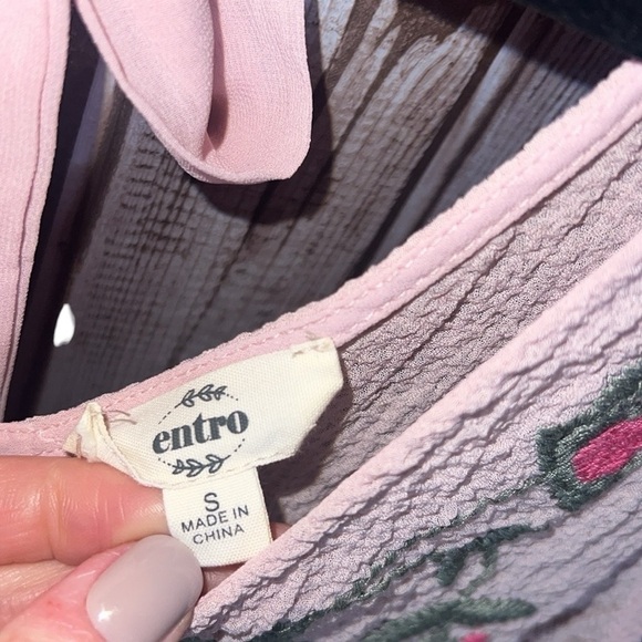{Like New Entro Embroidered Pink Tunic Small} - Picture 5 of 5